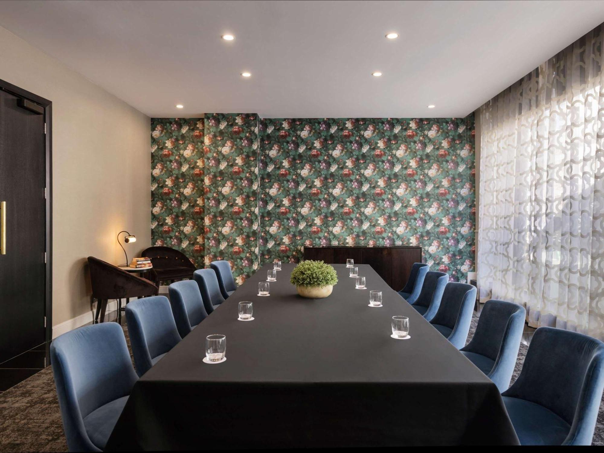 Grand Mercure Hotel 5*