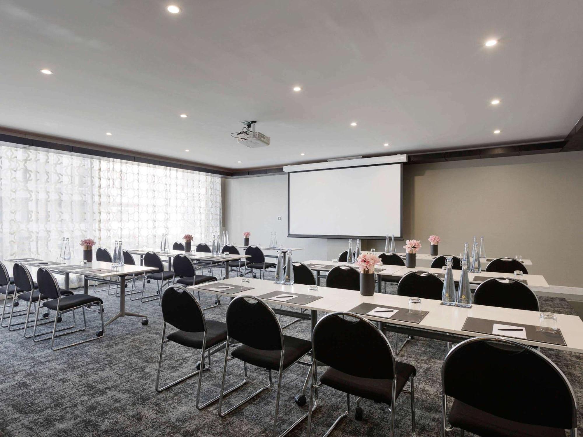 Grand Mercure 5* Auckland
