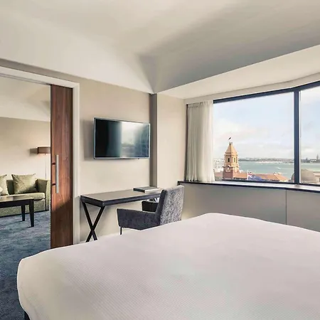 Movenpick Hotel Auckland Exterior photo Suite